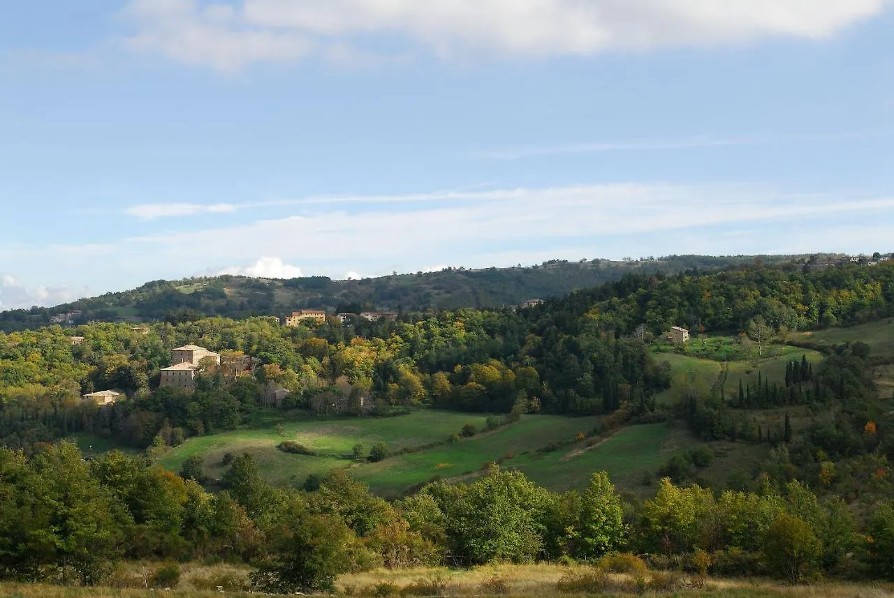 A Stay Surrounded By Greenery - Agriturismo La Piaggia - Vivo d'Orcia Apartment